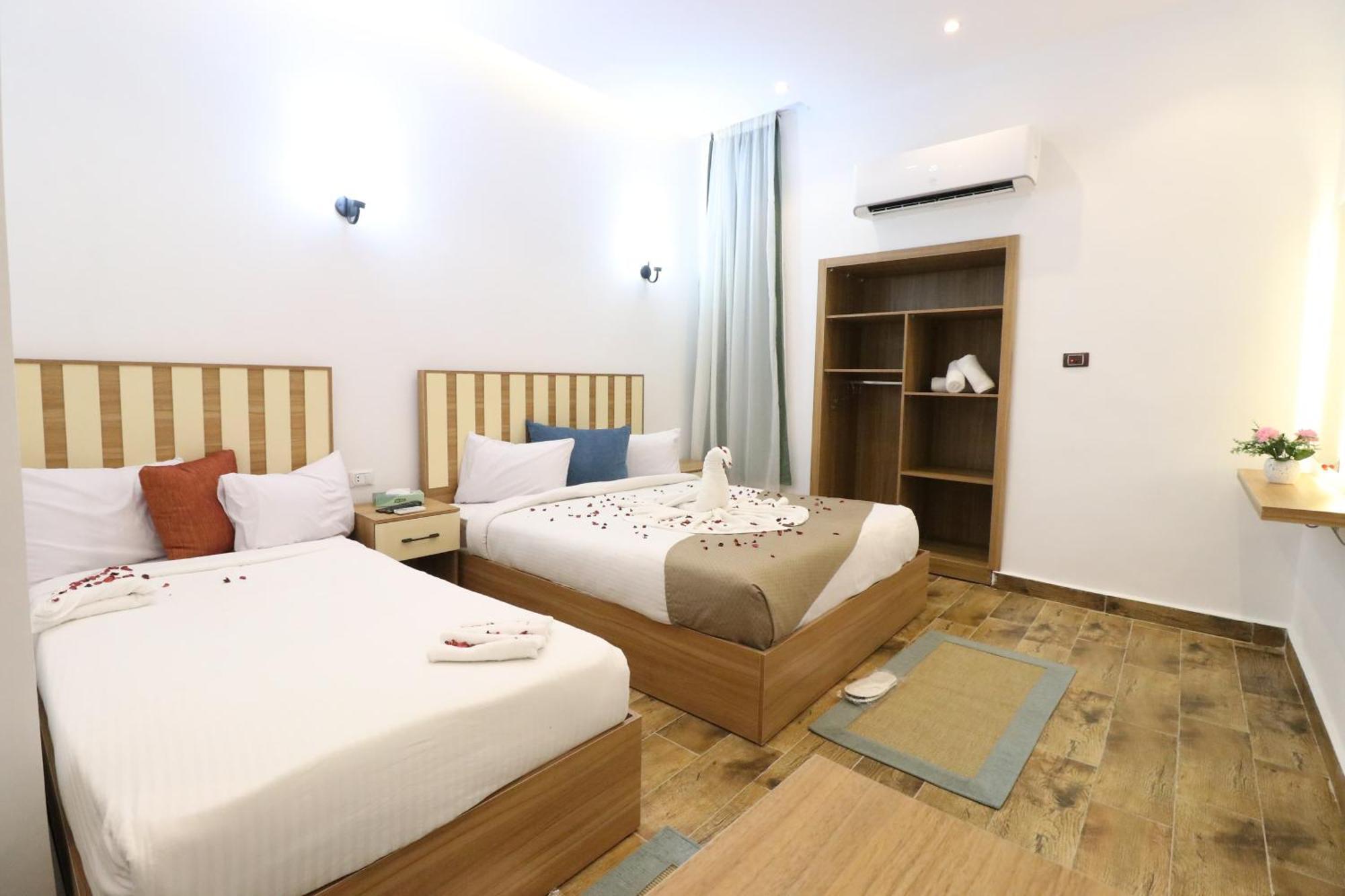 West Pyramids Hotel Kafrat al Jabal Bagian luar foto