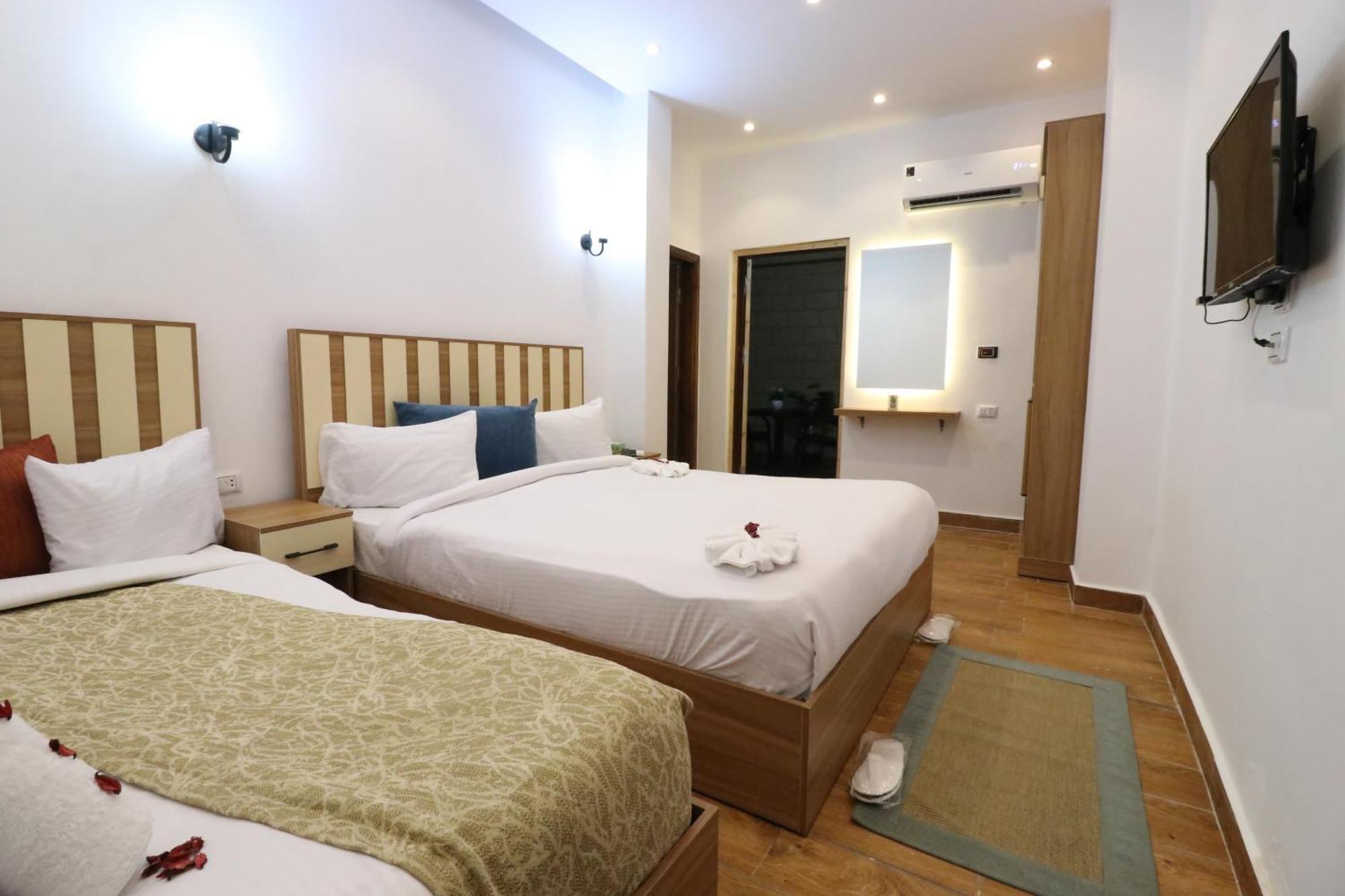 West Pyramids Hotel Kafrat al Jabal Bagian luar foto